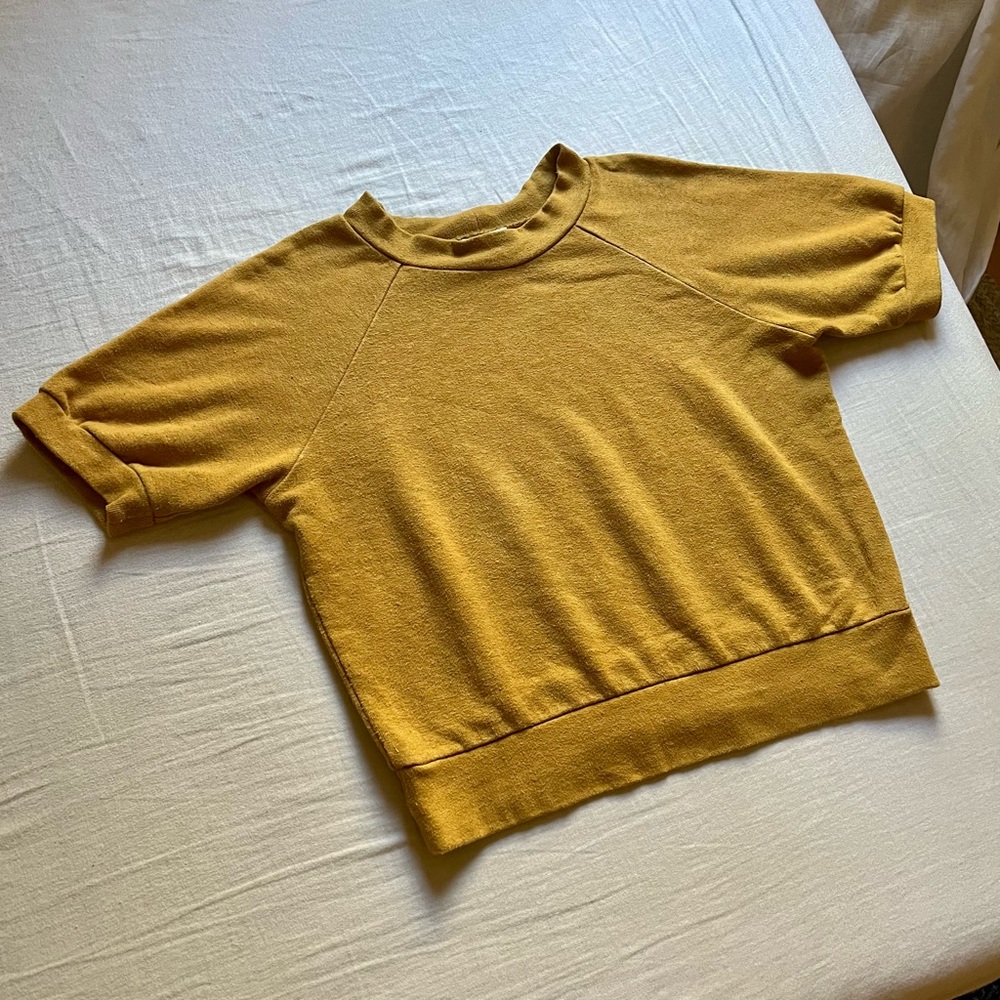 Lykke Wullf mustard yellow knit short sleeve sweater top
